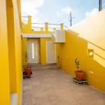 アパート Casa Amarela 36 Encarnacao