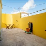 Casa Amarela 36 * Encarnacao